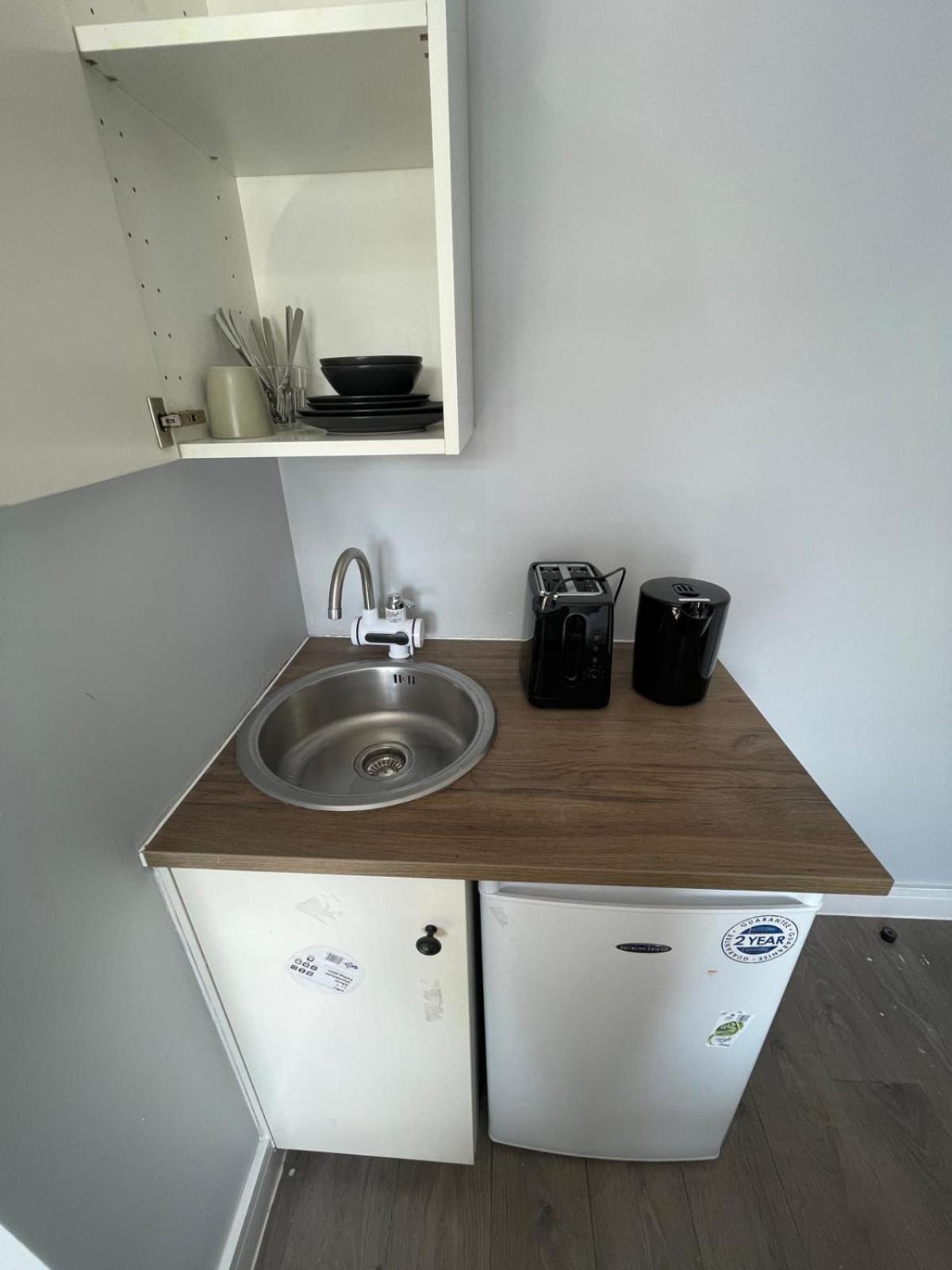 Letzi Premium Cozy Retreat Private En-Suite Rooms, Wembley London Luaran gambar